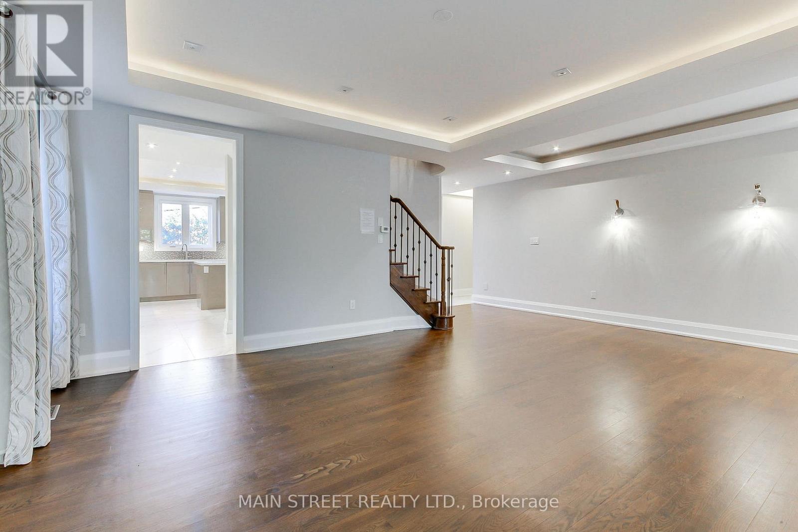 36 Adastra Crescent, Markham, Ontario  L6C 3G7 - Photo 8 - N12593482