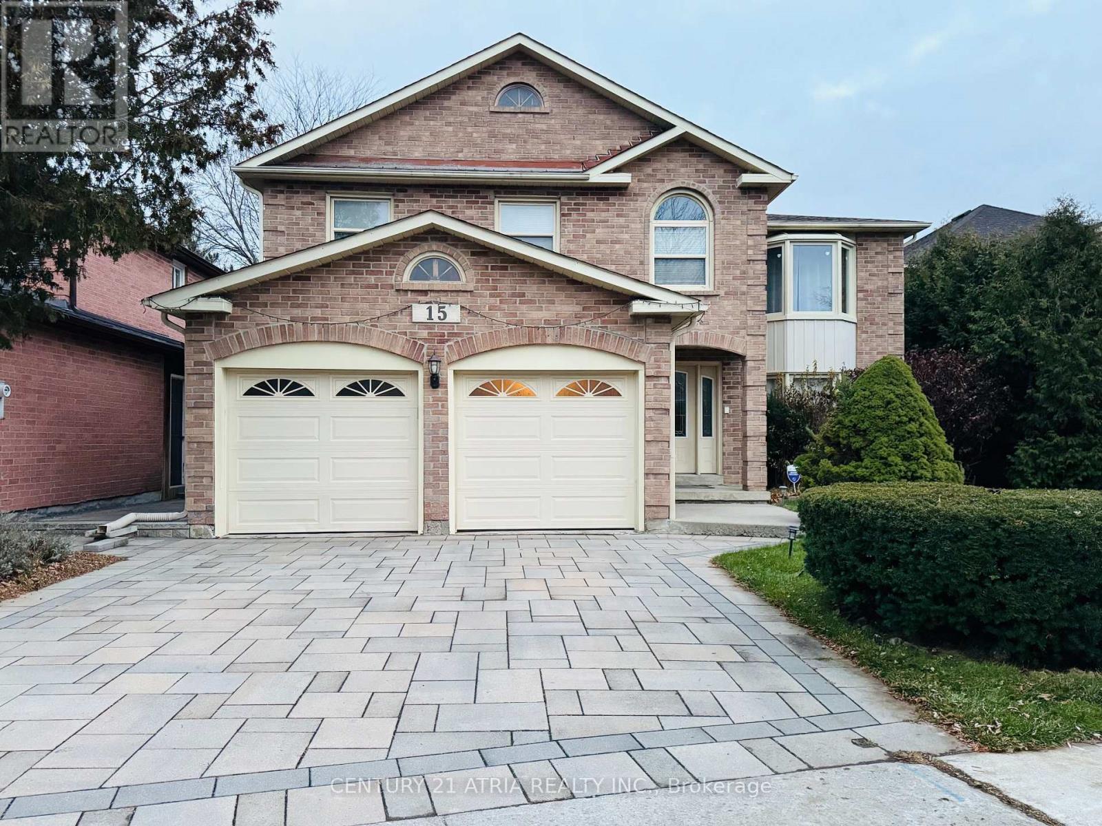 15 TIMPSON DRIVE, Aurora, Ontario