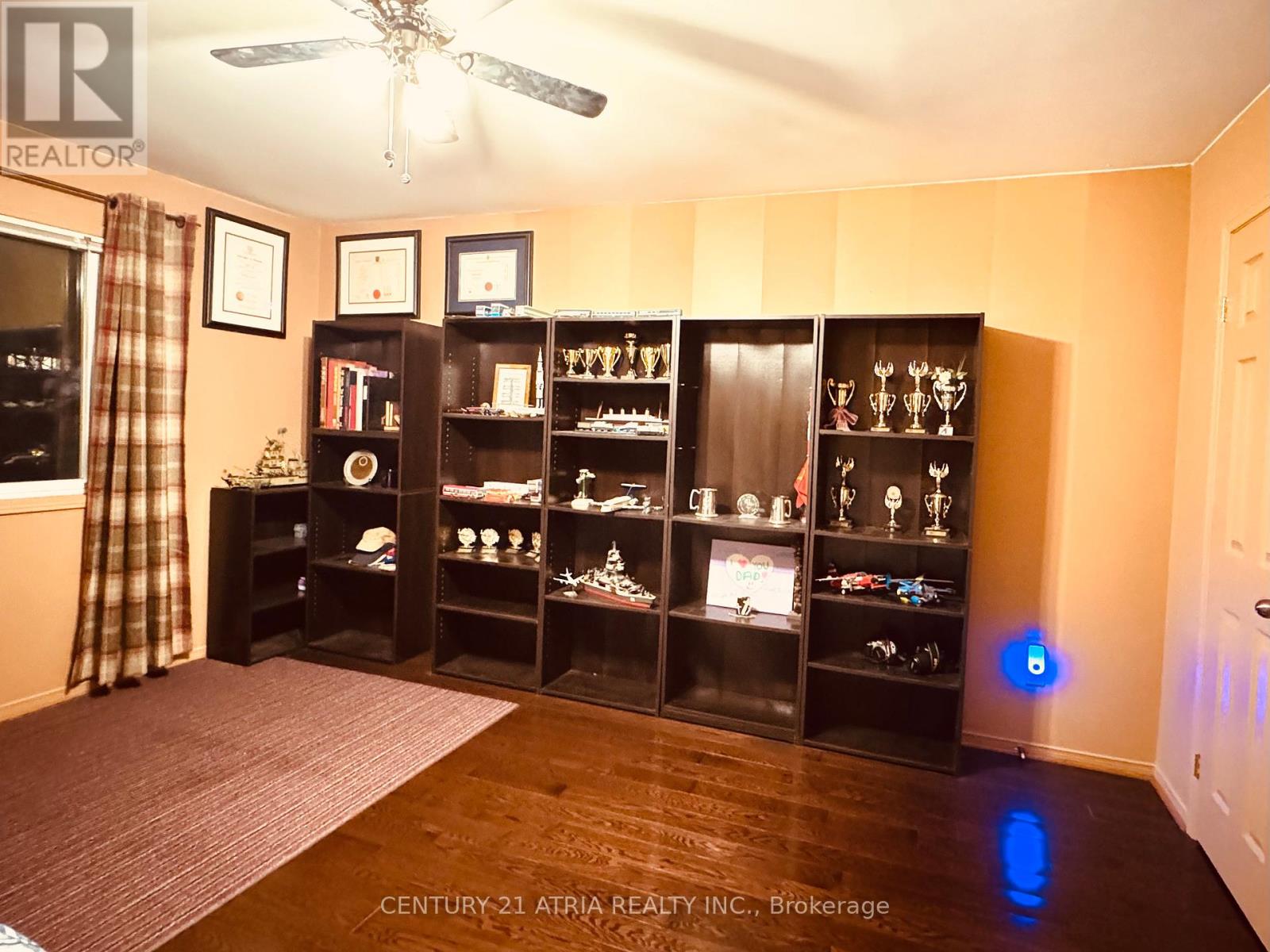 15 Timpson Drive, Aurora, Ontario  L4G 5K6 - Photo 19 - N12593520