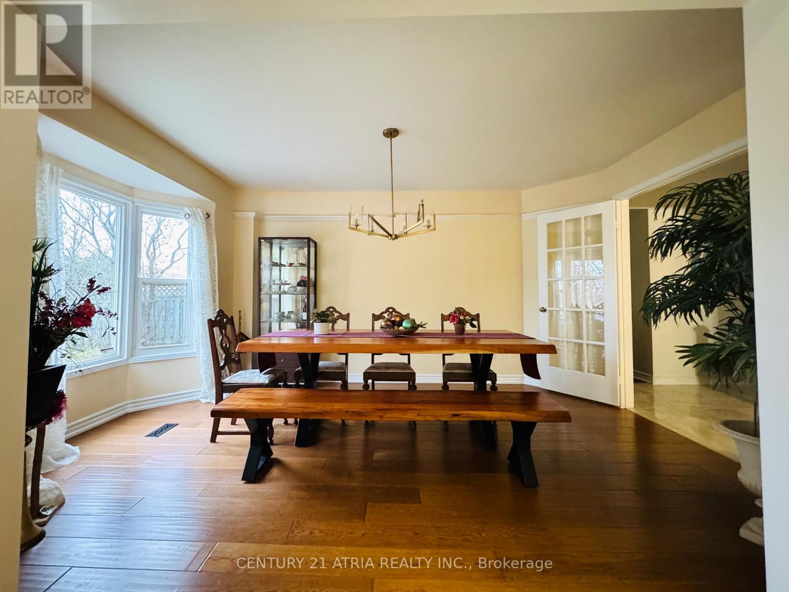 15 Timpson Drive, Aurora, Ontario  L4G 5K6 - Photo 9 - N12593520