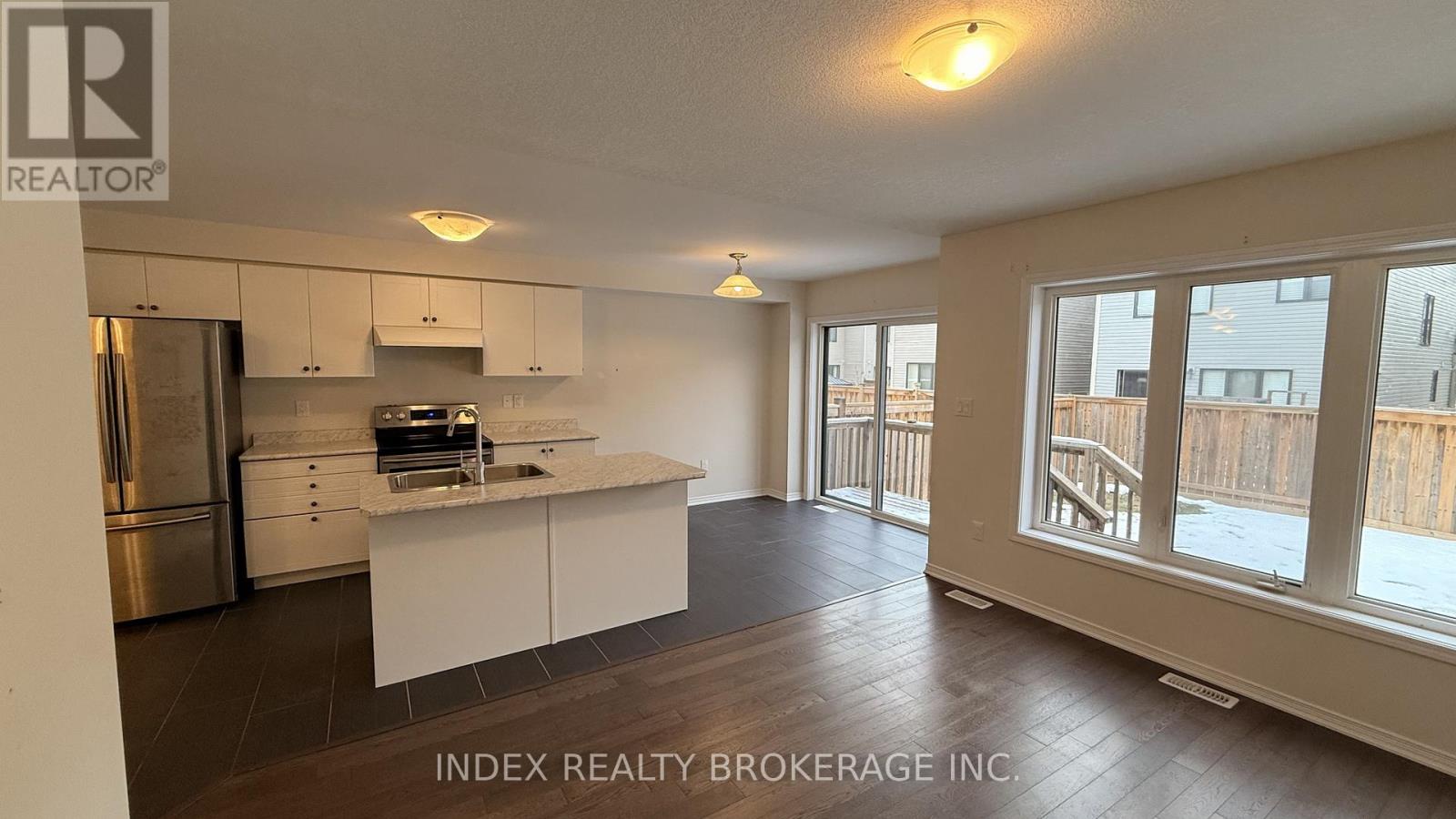 38 Patterson Drive, Haldimand, Ontario  N3W 0B8 - Photo 11 - X12592148