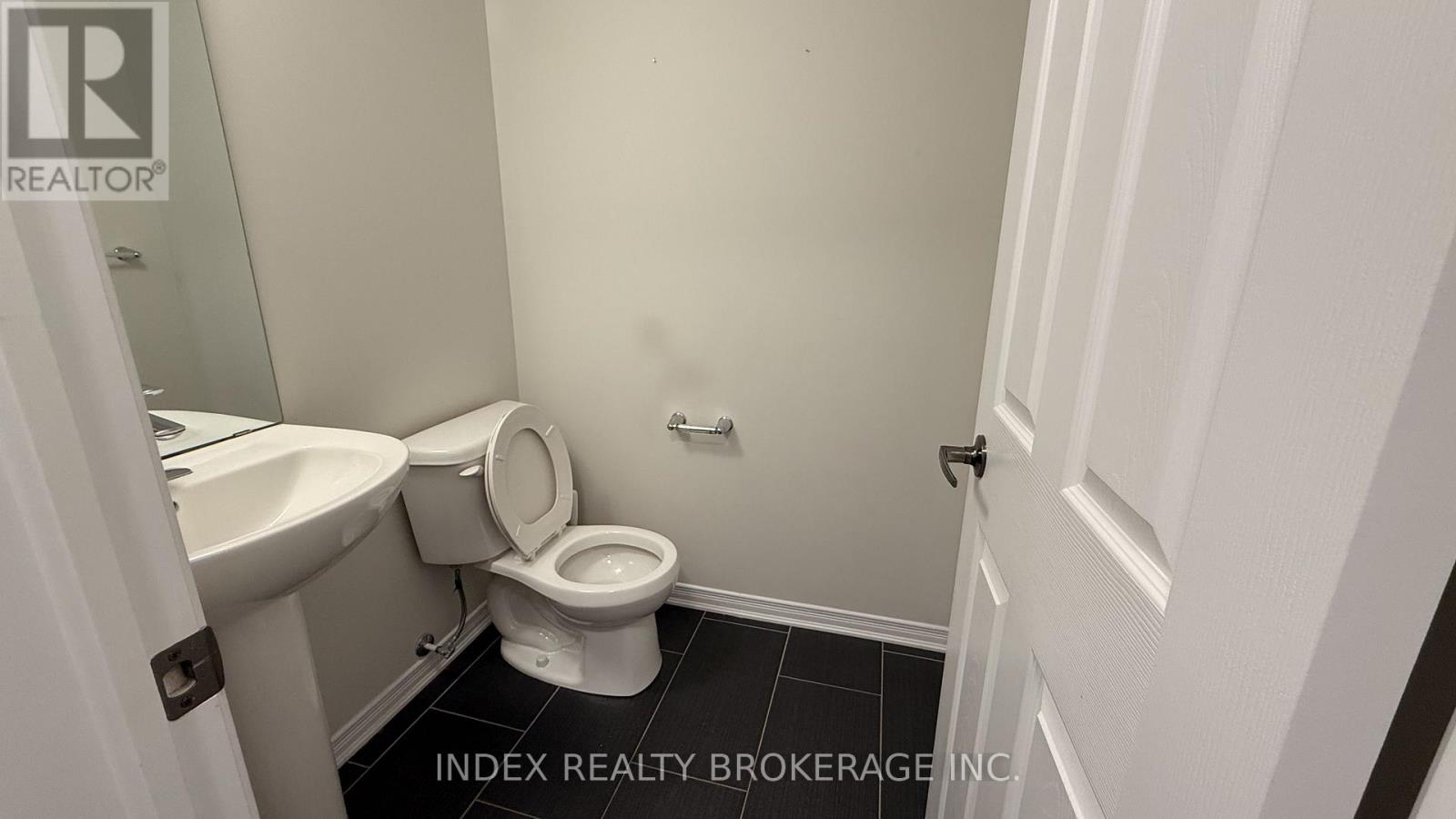 38 Patterson Drive, Haldimand, Ontario  N3W 0B8 - Photo 18 - X12592148