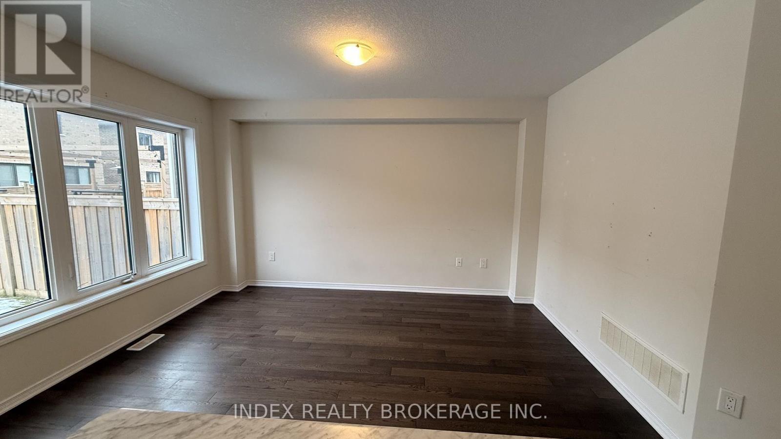 38 Patterson Drive, Haldimand, Ontario  N3W 0B8 - Photo 15 - X12592148