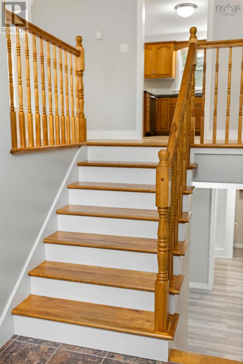 442 Kinsac Road, Beaver Bank, Nova Scotia  B4G 1C7 - Photo 8 - 202526539