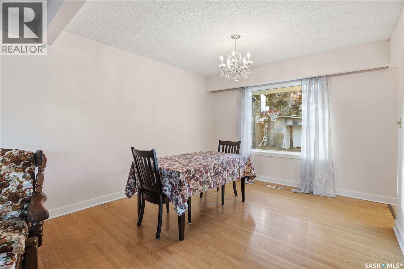 510 Bate Crescent, Saskatoon, Saskatchewan  S7H 3A7 - Photo 10 - SK024155