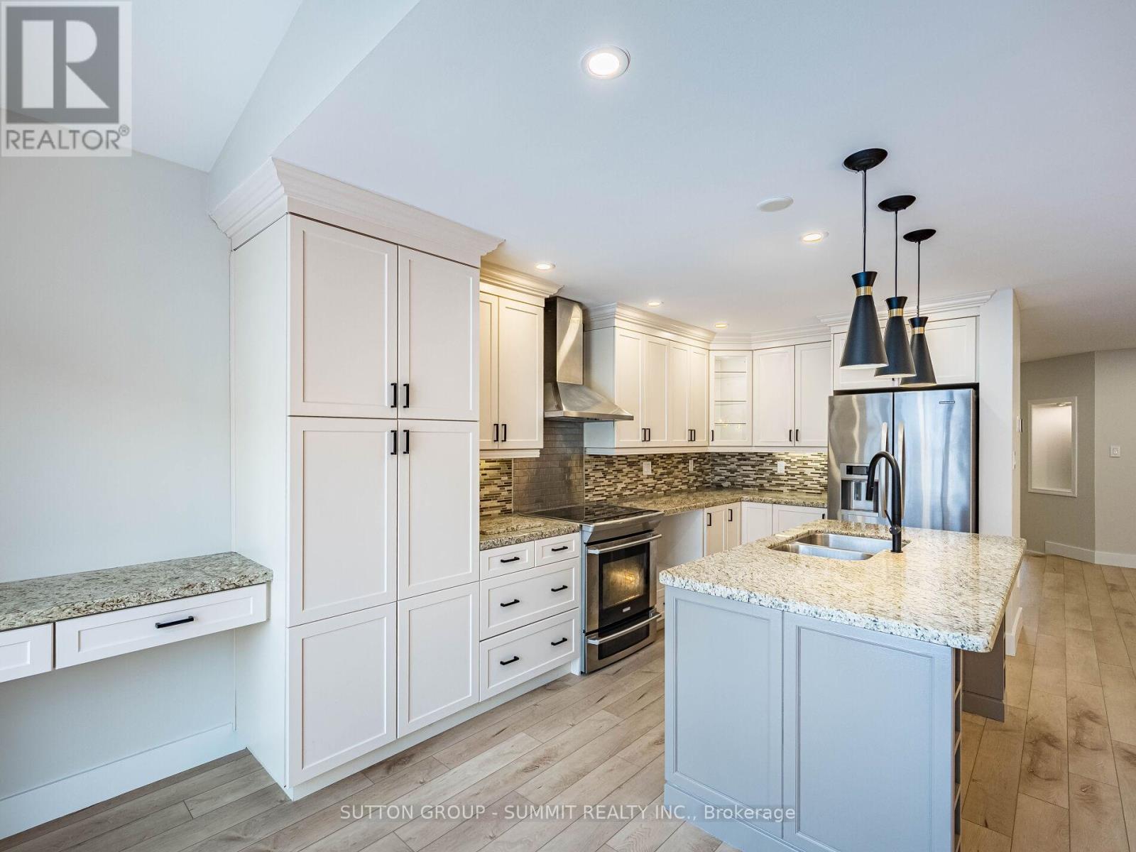 7676 Black Walnut Trail E, Mississauga, Ontario  L5N 8A6 - Photo 19 - W12593284