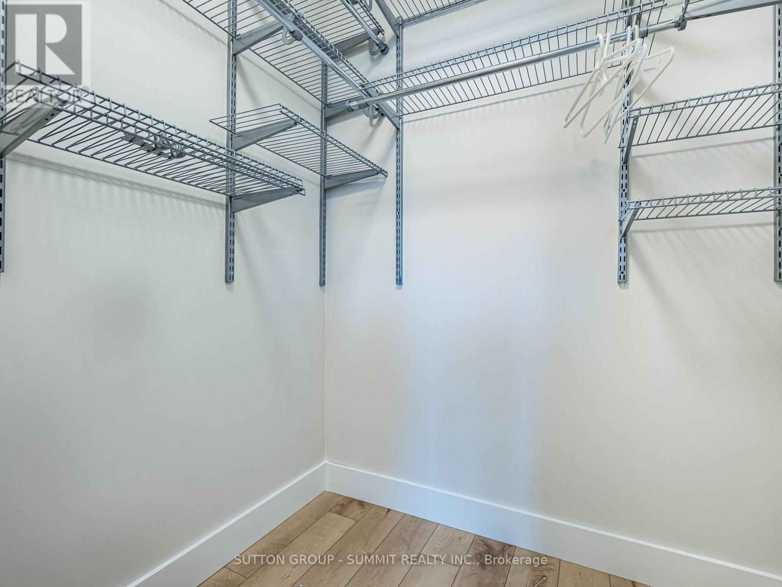 7676 Black Walnut Trail E, Mississauga, Ontario  L5N 8A6 - Photo 33 - W12593284