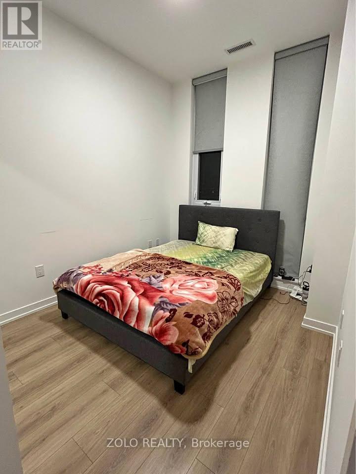 604 - 10 Lagerfeld Drive, Brampton, Ontario  L7A 5L3 - Photo 7 - W12593296