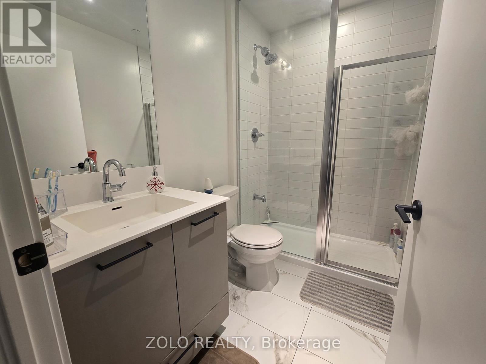 604 - 10 Lagerfeld Drive, Brampton, Ontario  L7A 5L3 - Photo 8 - W12593296