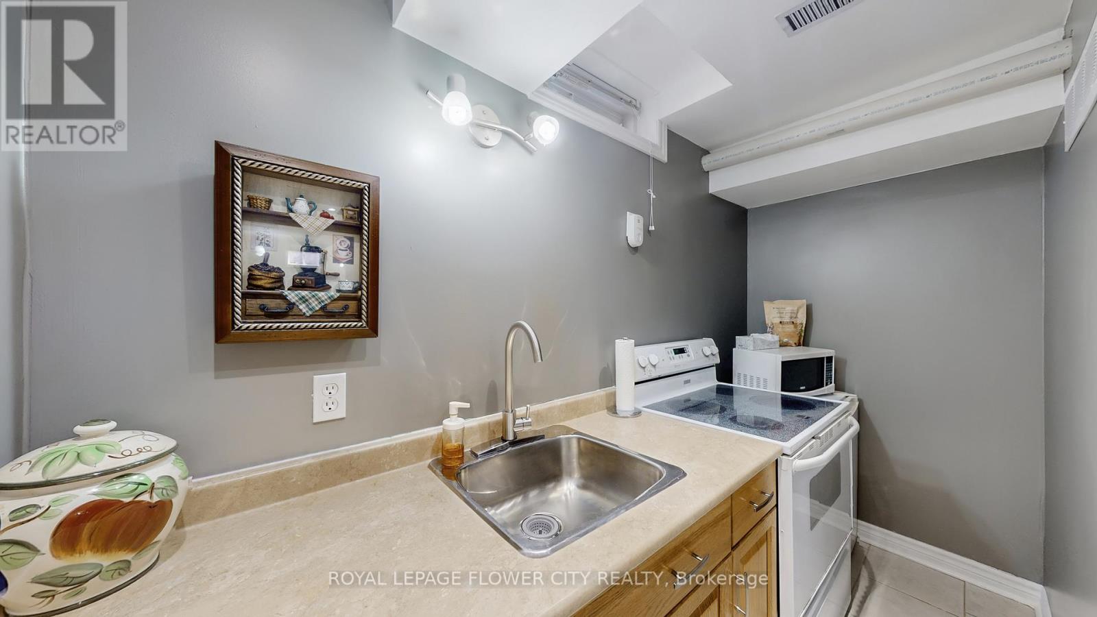 177 Fandango Drive, Brampton, Ontario  L6X 0M1 - Photo 40 - W12593326