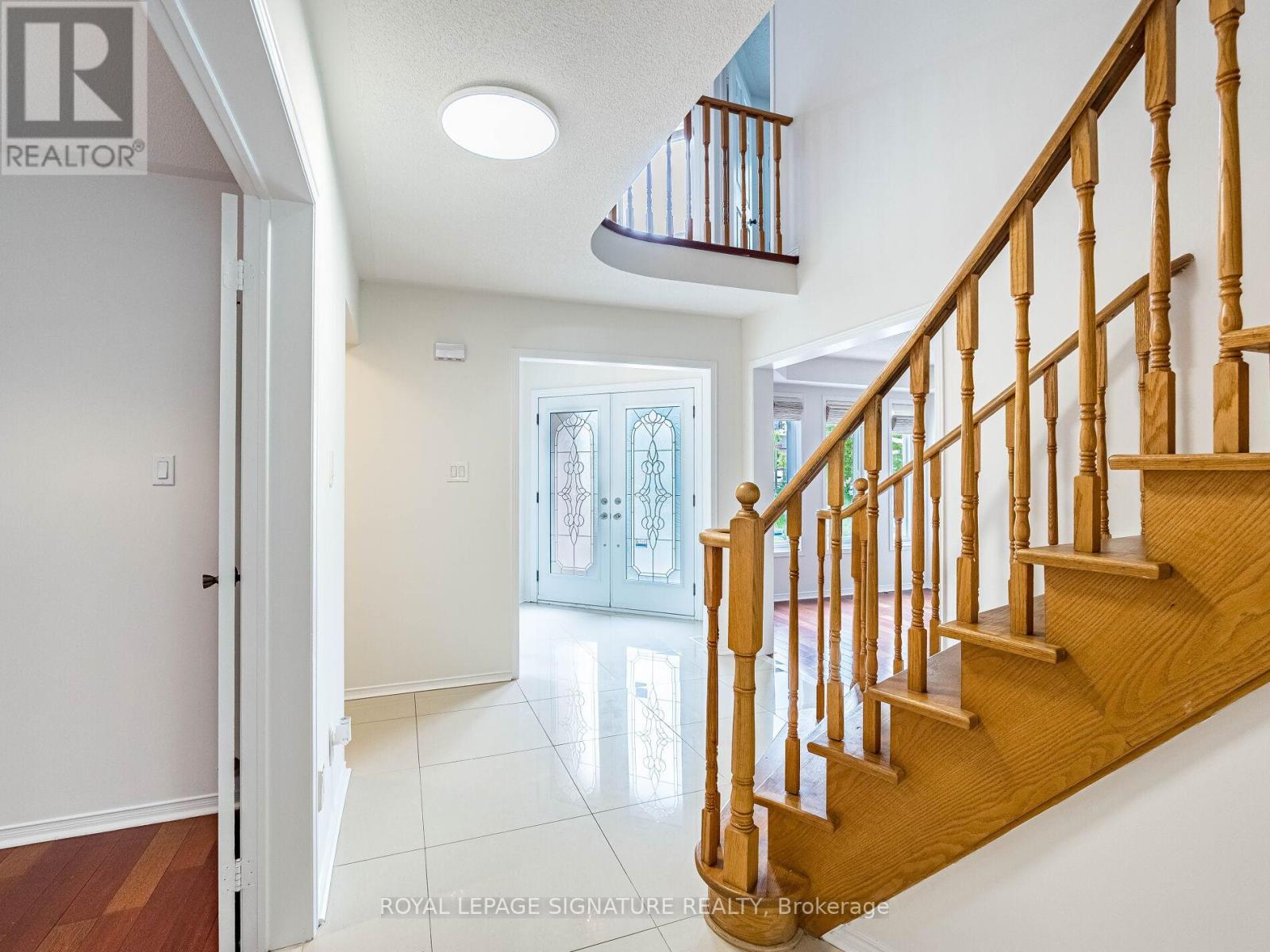 86 Valonia Drive, Brampton, Ontario  L6V 4K1 - Photo 6 - W12593328