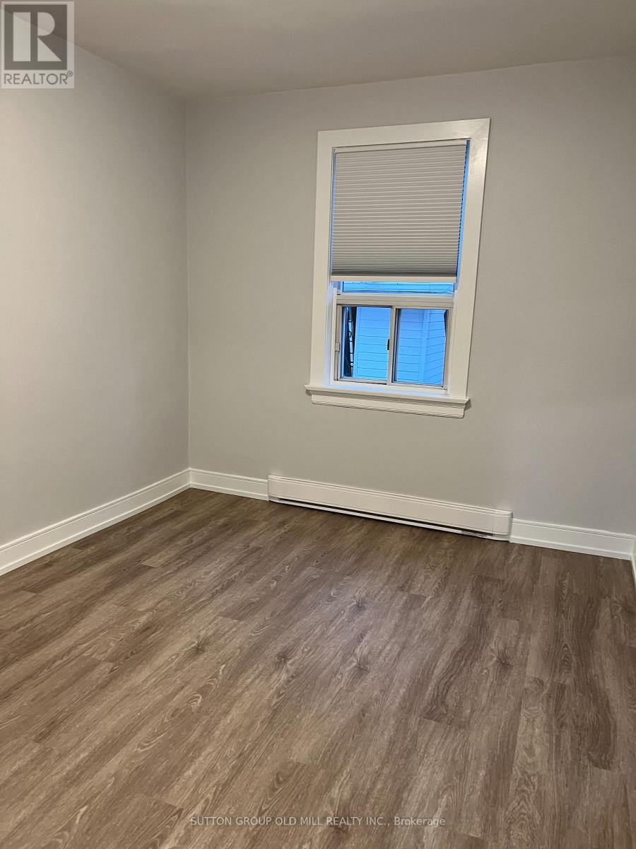 Main Floor - 97 Twelfth Street, Toronto, Ontario  M8V 3G9 - Photo 11 - W12593350