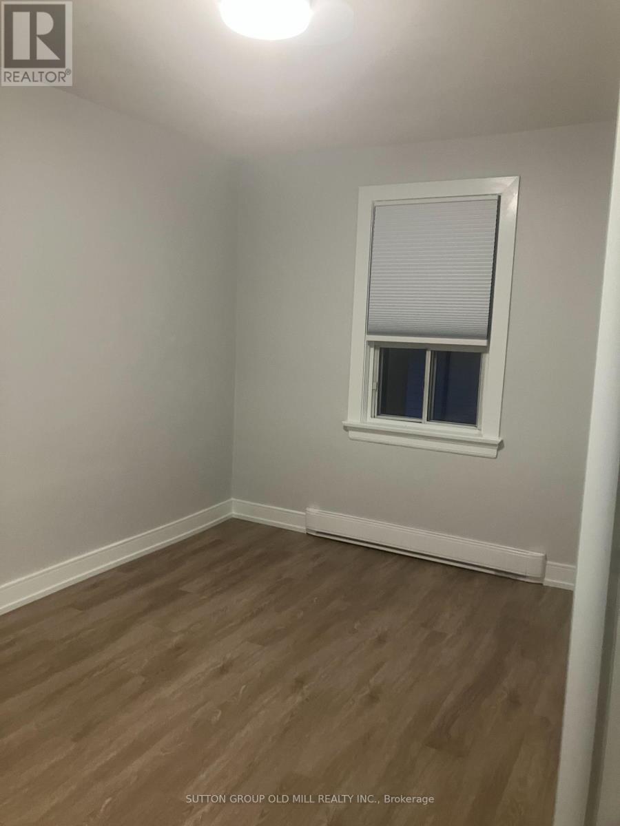 Main Floor - 97 Twelfth Street, Toronto, Ontario  M8V 3G9 - Photo 7 - W12593350