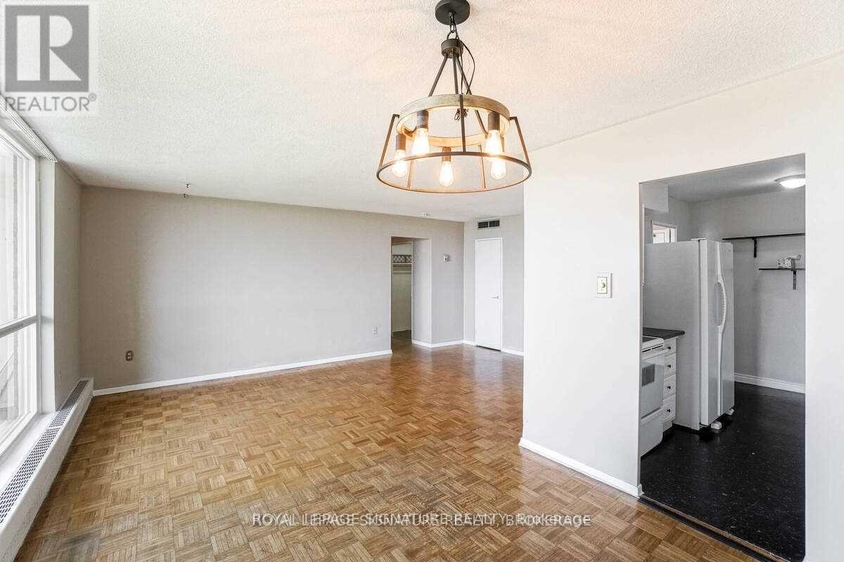 802 - 44 Longbourne Drive, Toronto, Ontario  M9R 2M7 - Photo 12 - W12593354