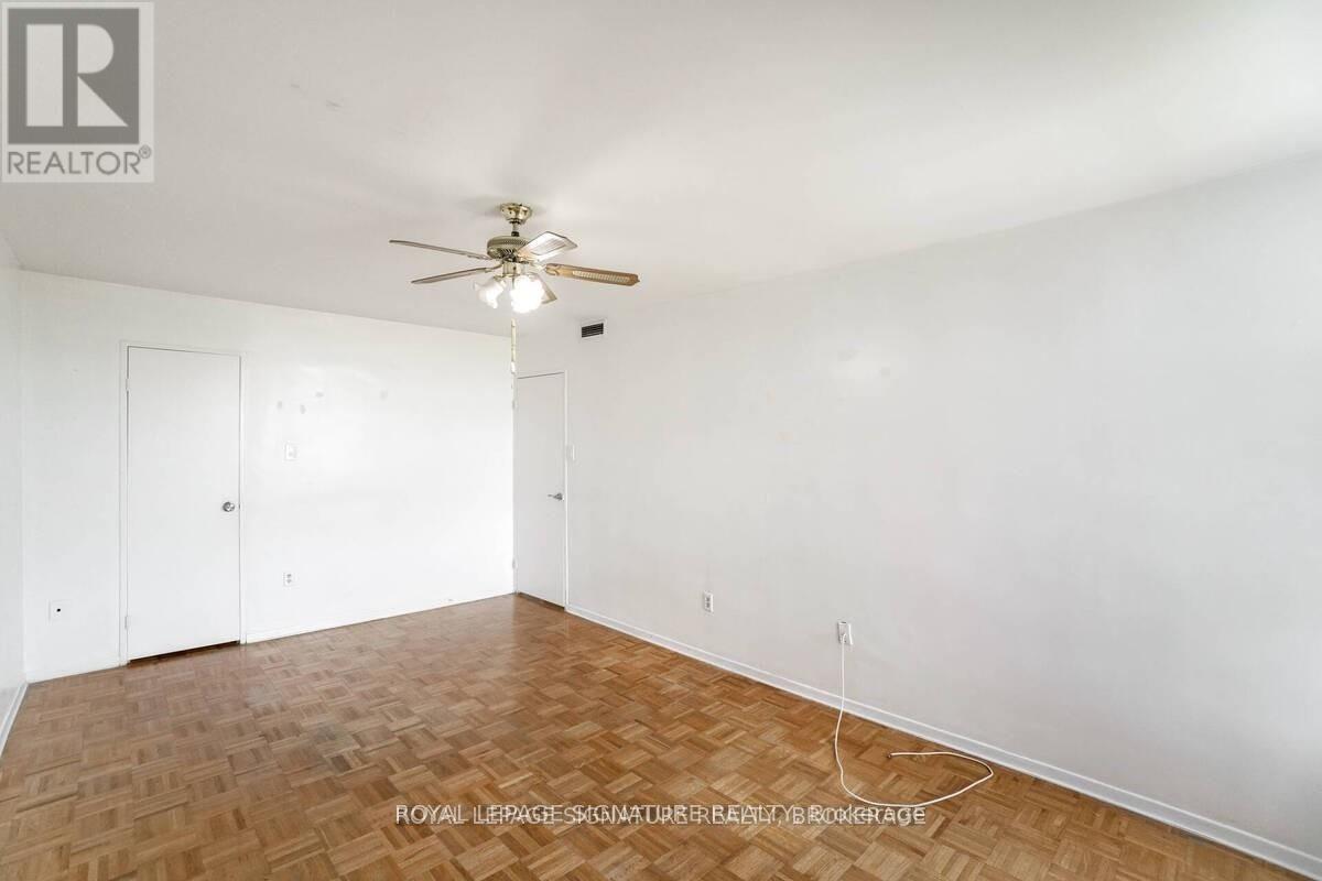 802 - 44 Longbourne Drive, Toronto, Ontario  M9R 2M7 - Photo 17 - W12593354