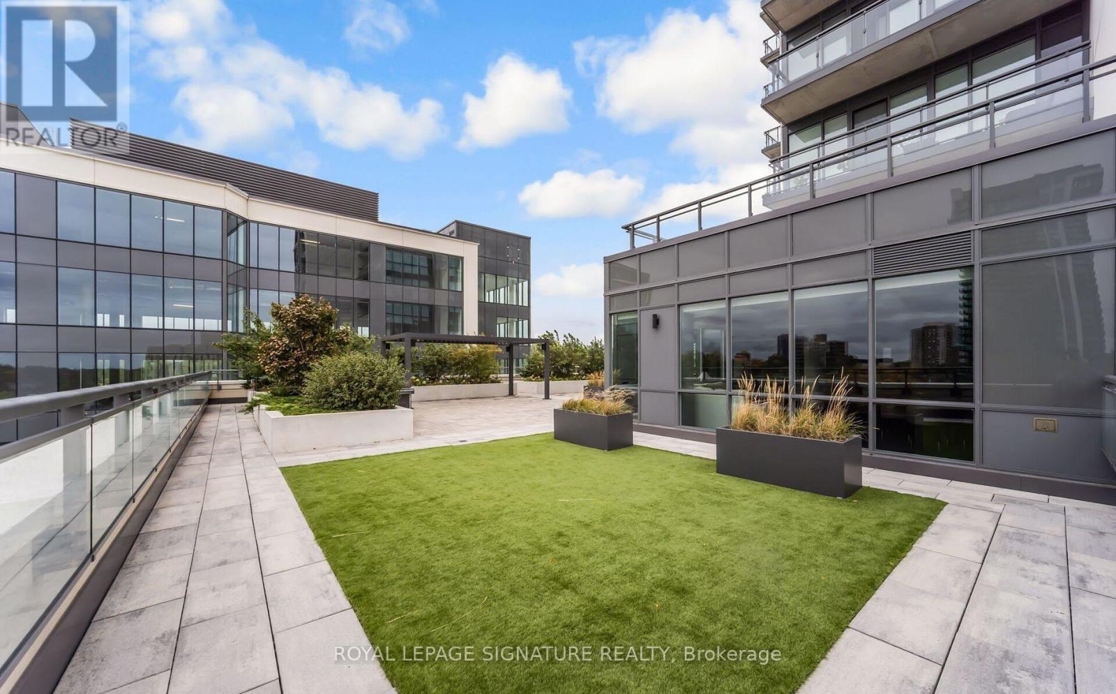 702 - 15 Lynch Street, Brampton, Ontario  L6W 0C7 - Photo 19 - W12593386