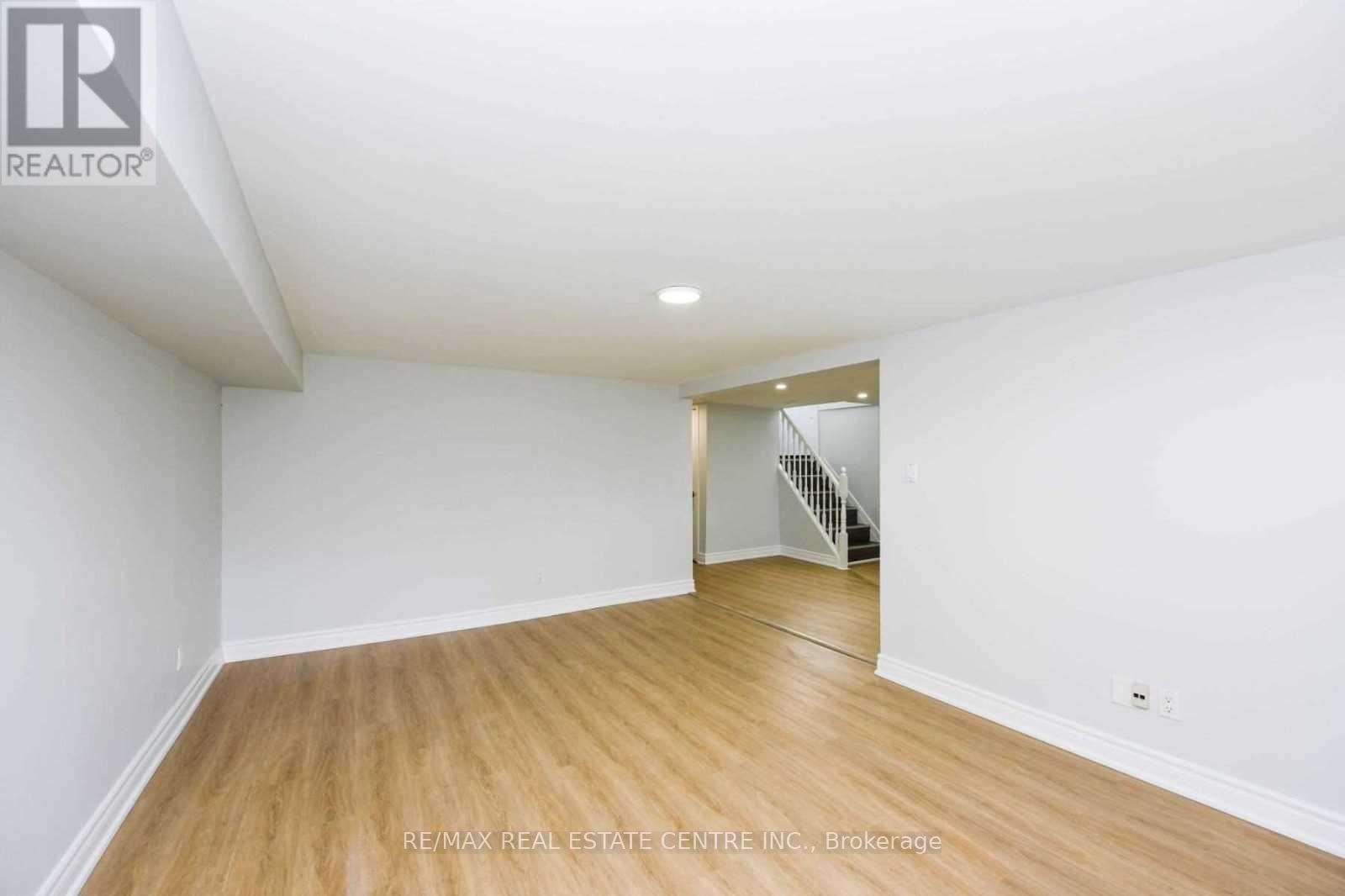 Lower - 19 Alderbury Crescent, Brampton, Ontario  L6T 1P5 - Photo 8 - W12593416