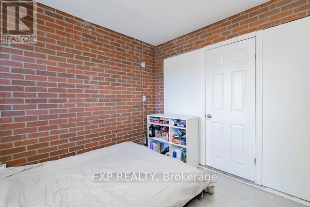 226 - 3025 The Credit Woodlands Drive, Mississauga, Ontario  L5C 2V3 - Photo 12 - W12593420