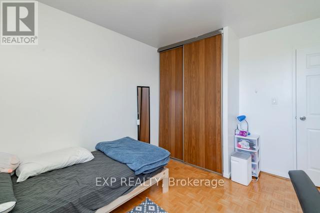 226 - 3025 The Credit Woodlands Drive, Mississauga, Ontario  L5C 2V3 - Photo 14 - W12593420