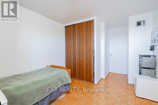 226 - 3025 The Credit Woodlands Drive, Mississauga, Ontario  L5C 2V3 - Photo 25 - W12593420