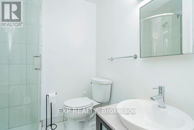 226 - 3025 The Credit Woodlands Drive, Mississauga, Ontario  L5C 2V3 - Photo 8 - W12593420