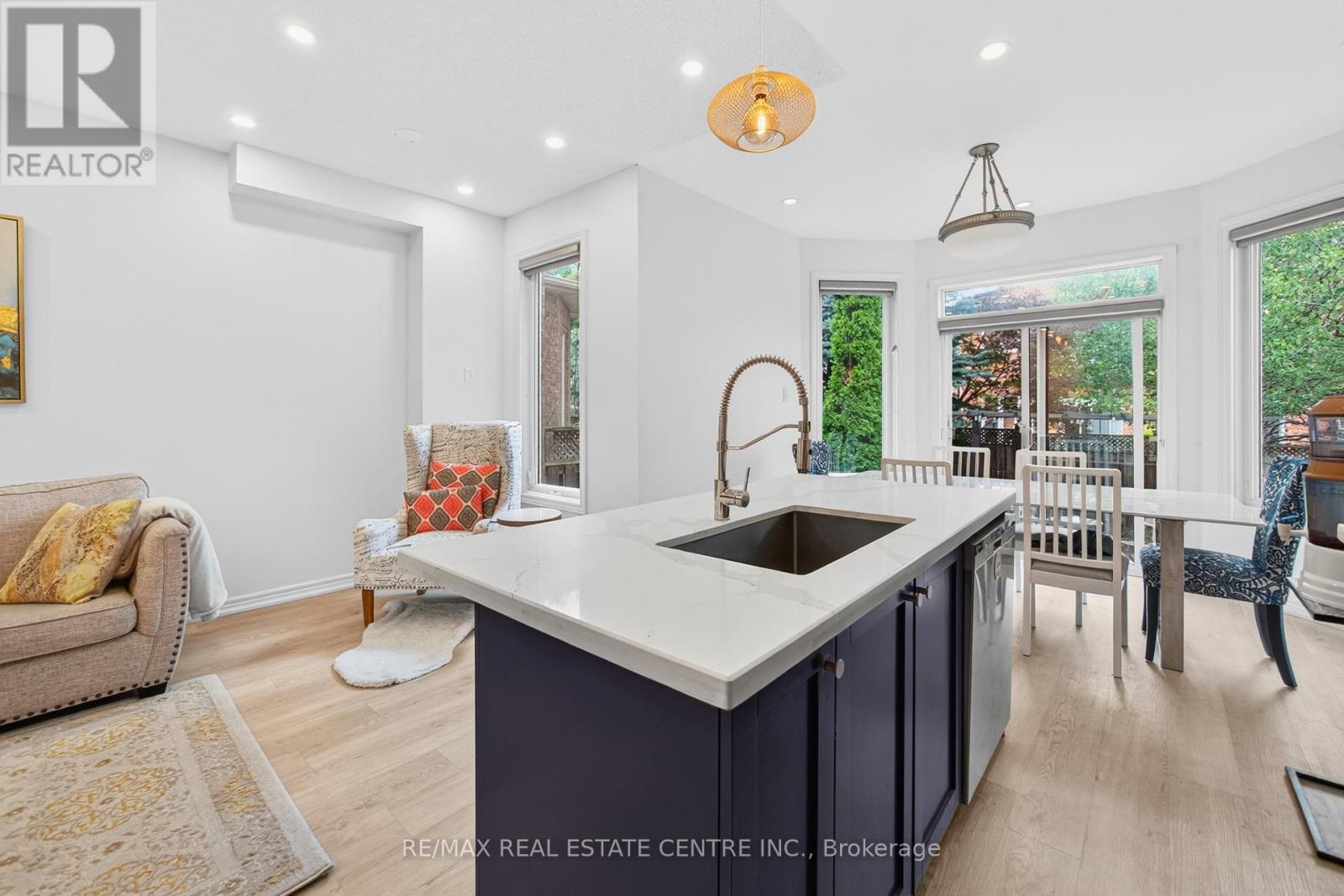 31 Martree Crescent, Brampton, Ontario  L6V 4R3 - Photo 12 - W12593440