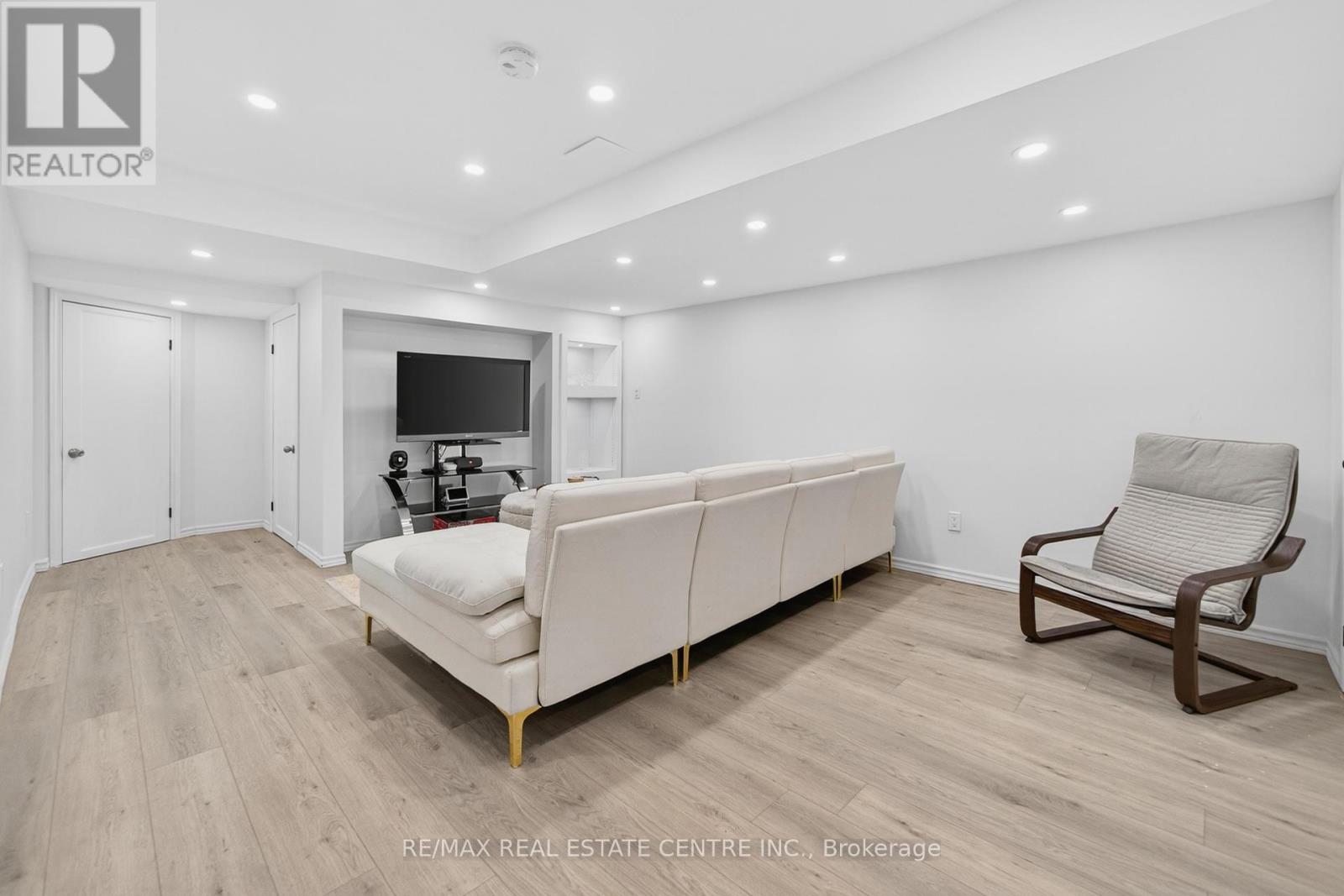 31 Martree Crescent, Brampton, Ontario  L6V 4R3 - Photo 24 - W12593440