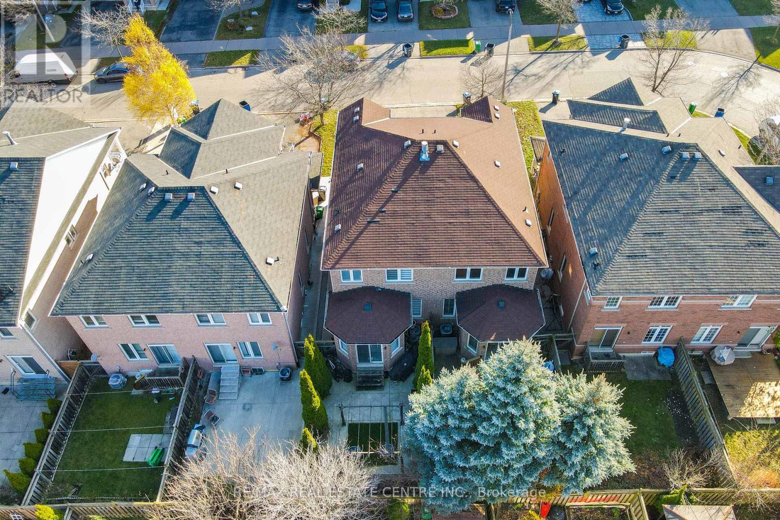 31 Martree Crescent, Brampton, Ontario  L6V 4R3 - Photo 33 - W12593440