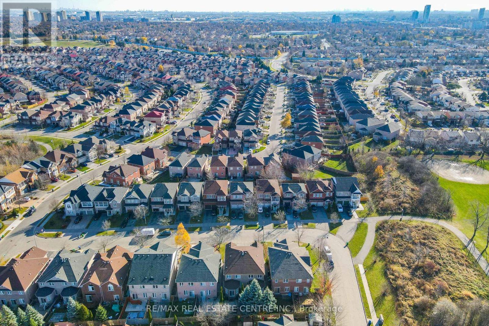 31 Martree Crescent, Brampton, Ontario  L6V 4R3 - Photo 34 - W12593440