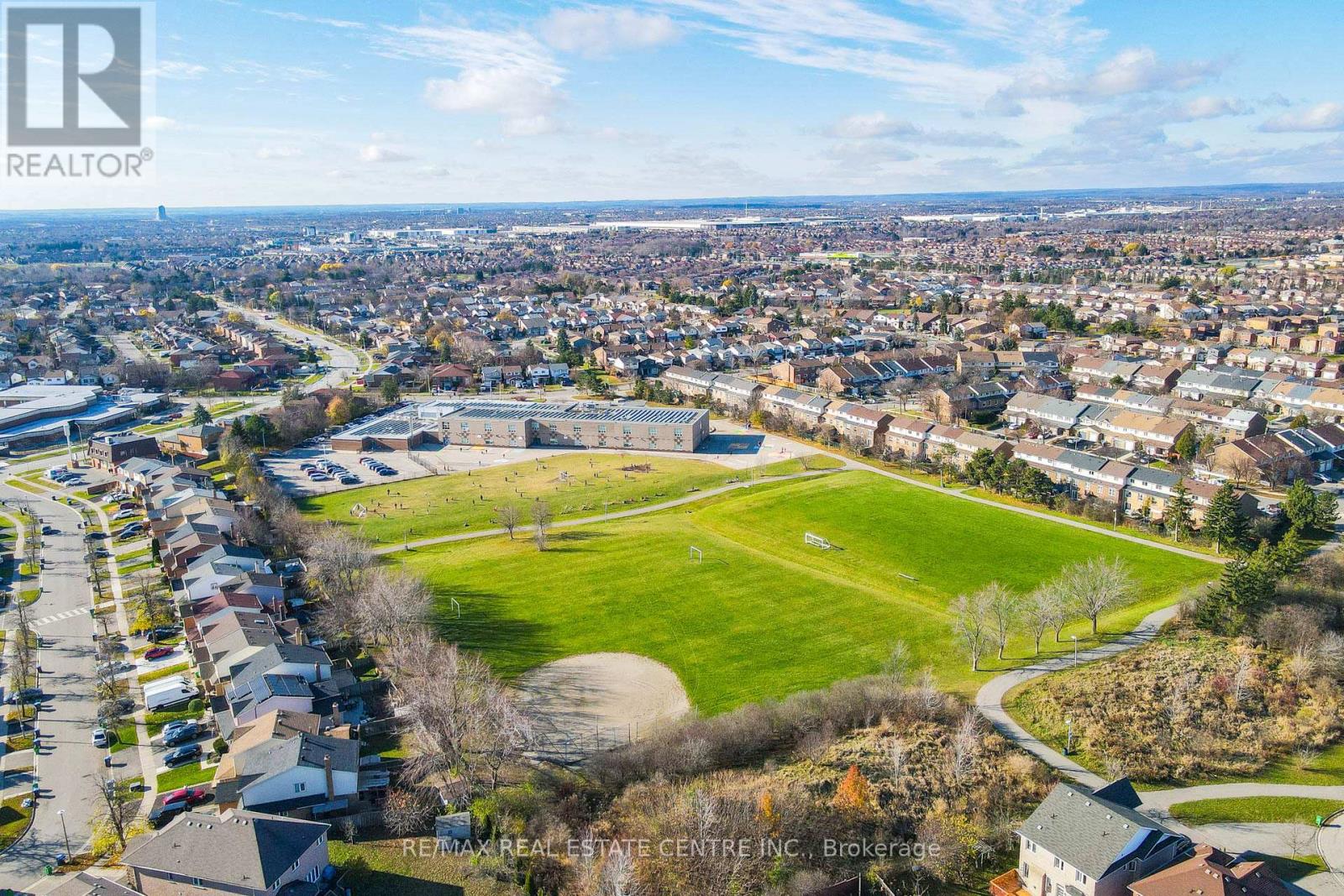 31 Martree Crescent, Brampton, Ontario  L6V 4R3 - Photo 38 - W12593440