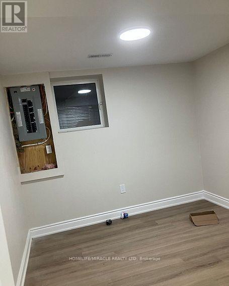 6900 Estoril Road, Mississauga, Ontario  L5N 1N1 - Photo 5 - W12593452