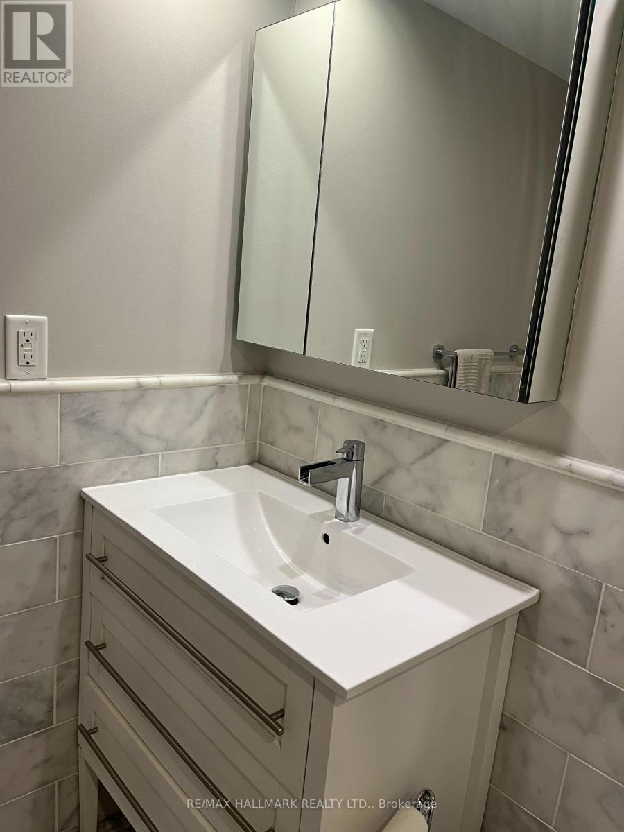 402 - 100 Quebec Avenue, Toronto, Ontario  M6P 4B8 - Photo 17 - W12593472