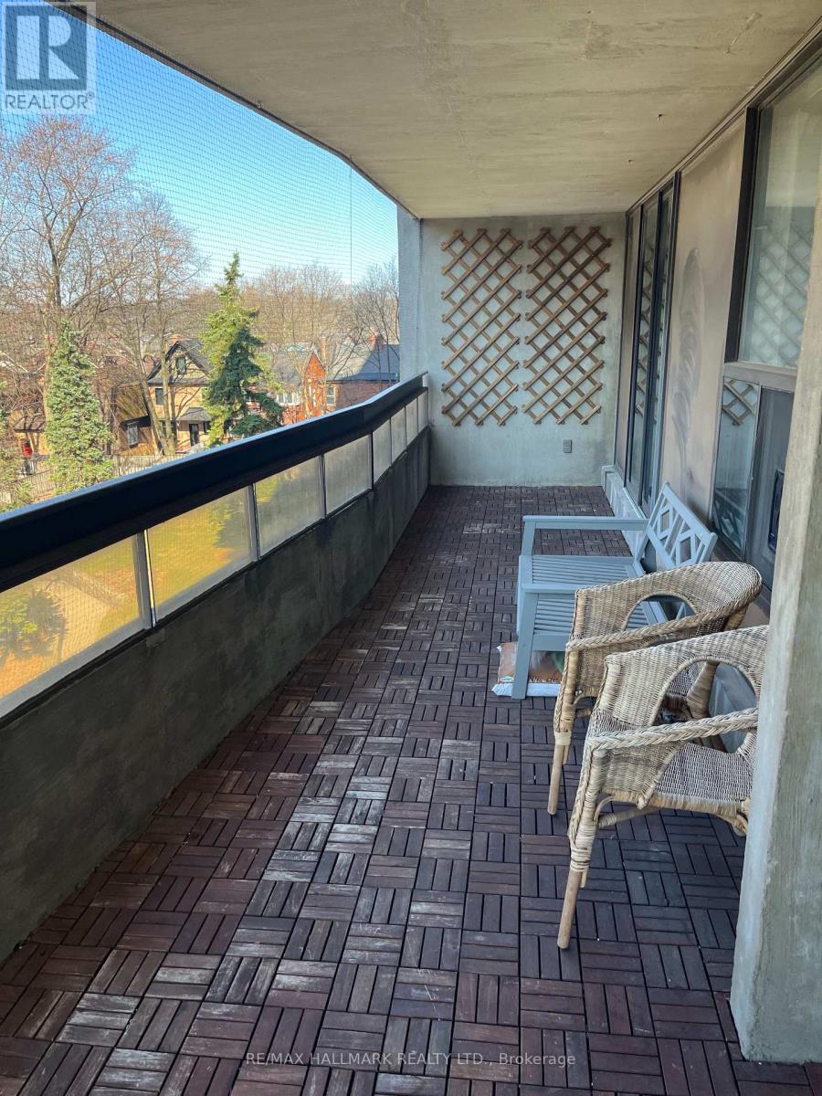 402 - 100 Quebec Avenue, Toronto, Ontario  M6P 4B8 - Photo 18 - W12593472