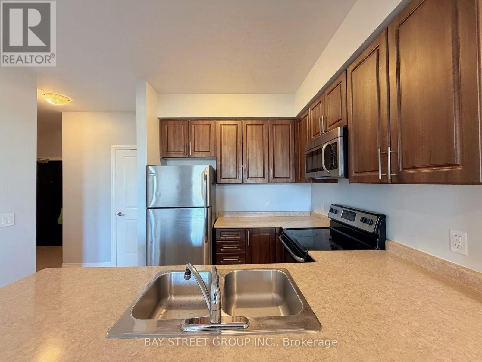 202 - 276 Gatwick Drive, Oakville, Ontario  L6H 6V2 - Photo 10 - W12593484