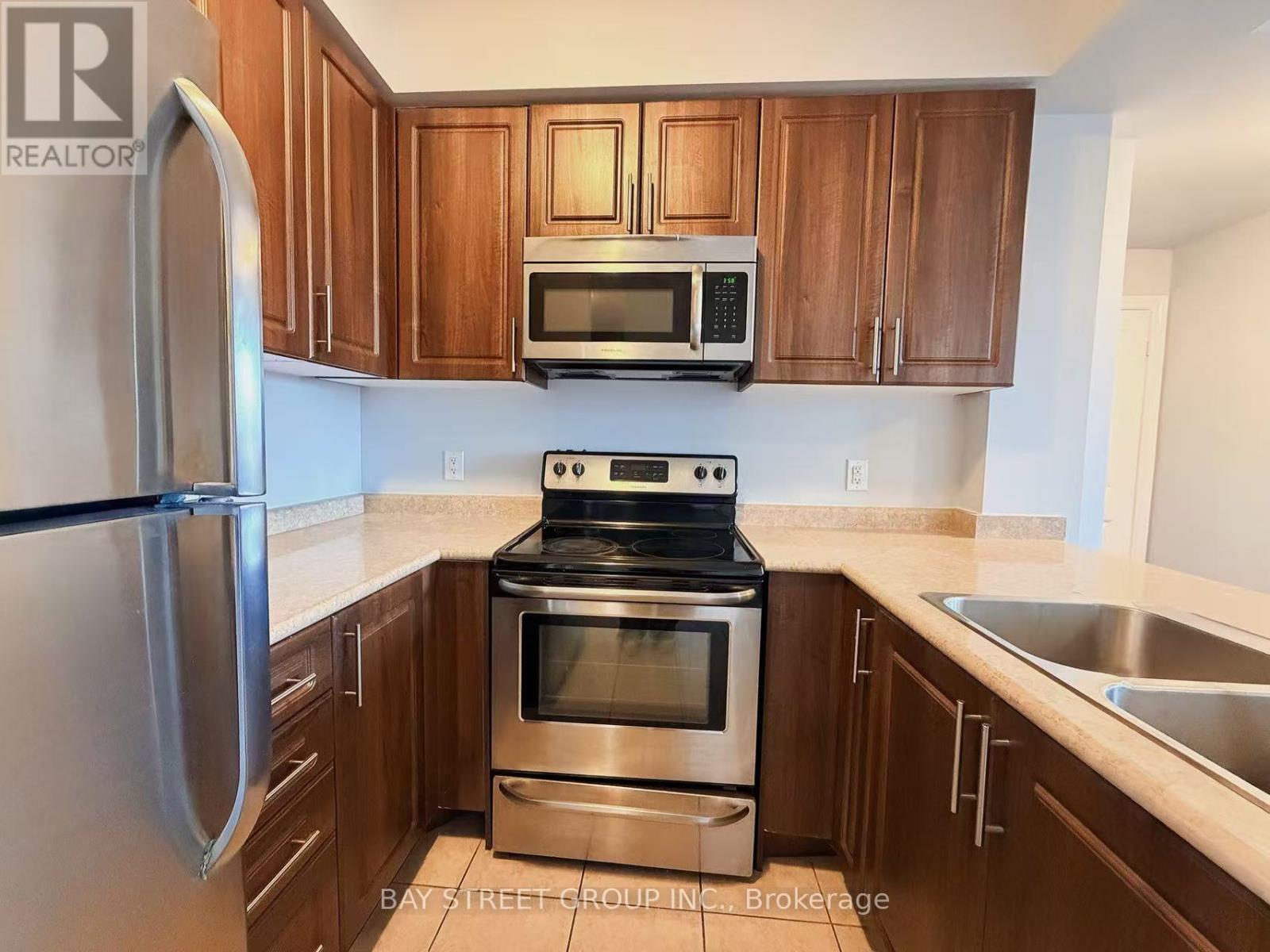 202 - 276 Gatwick Drive, Oakville, Ontario  L6H 6V2 - Photo 11 - W12593484