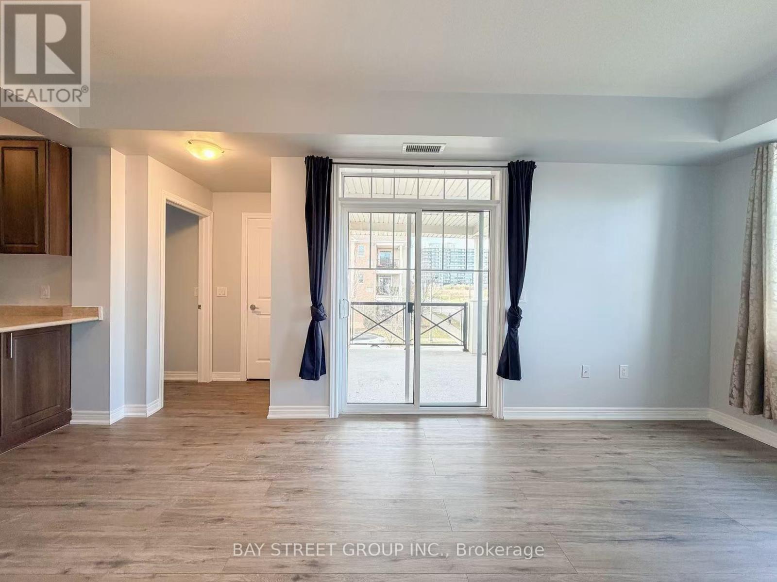 202 - 276 Gatwick Drive, Oakville, Ontario  L6H 6V2 - Photo 8 - W12593484