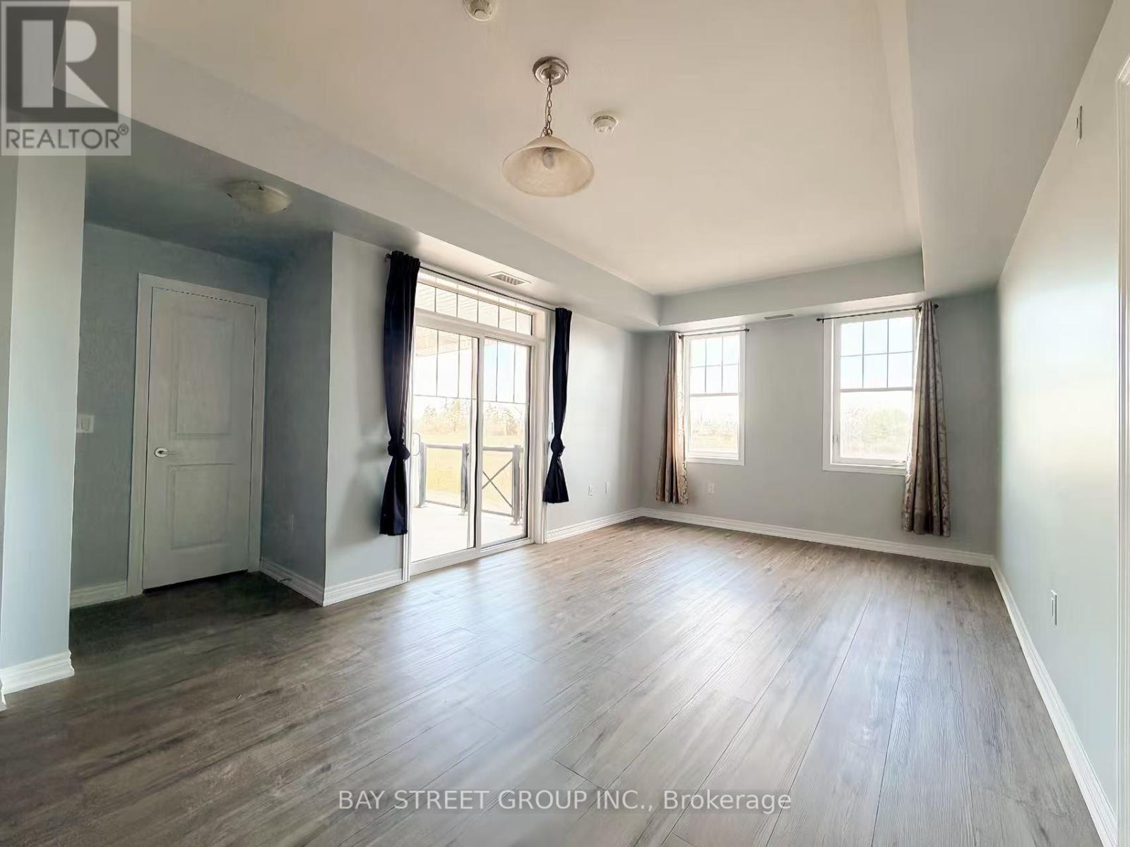 202 - 276 Gatwick Drive, Oakville, Ontario  L6H 6V2 - Photo 9 - W12593484