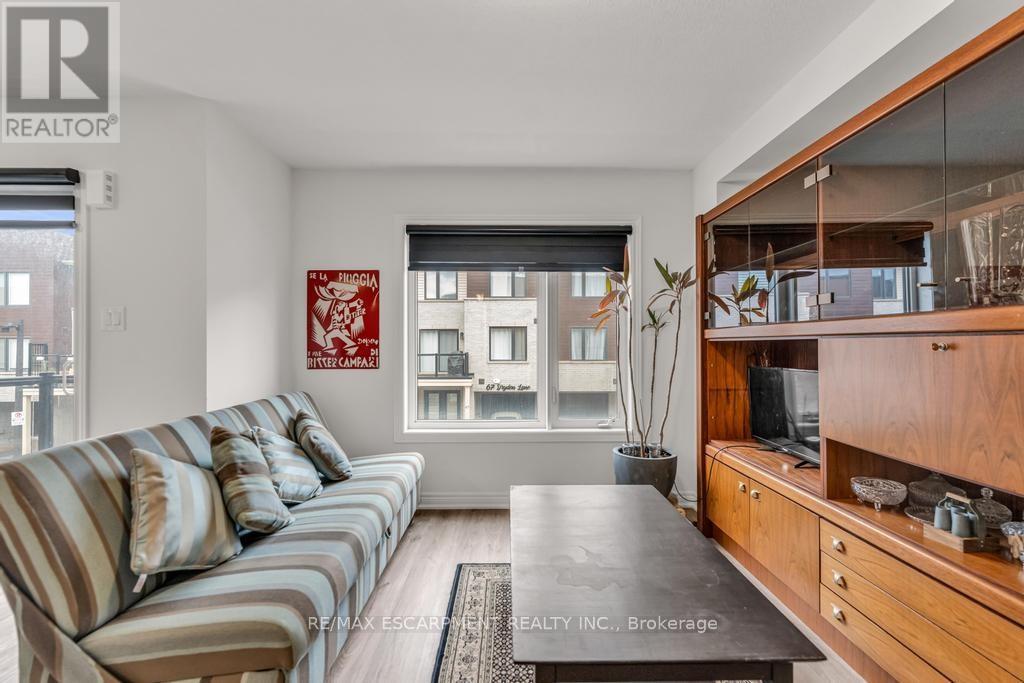 68 Dryden Lane, Hamilton, Ontario  L8H 0B6 - Photo 11 - X12593340