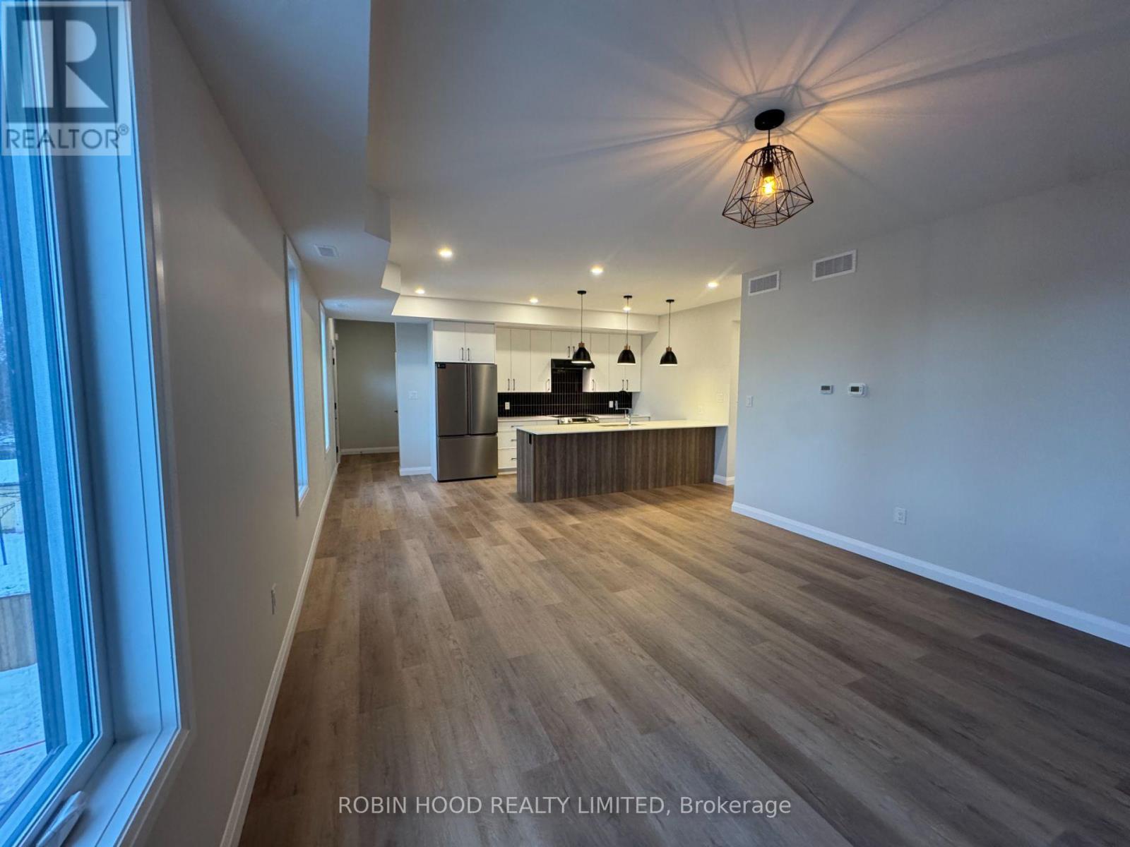 1 - 220 Greenwood Avenue, London South, Ontario  N6J 3G4 - Photo 4 - X12593422