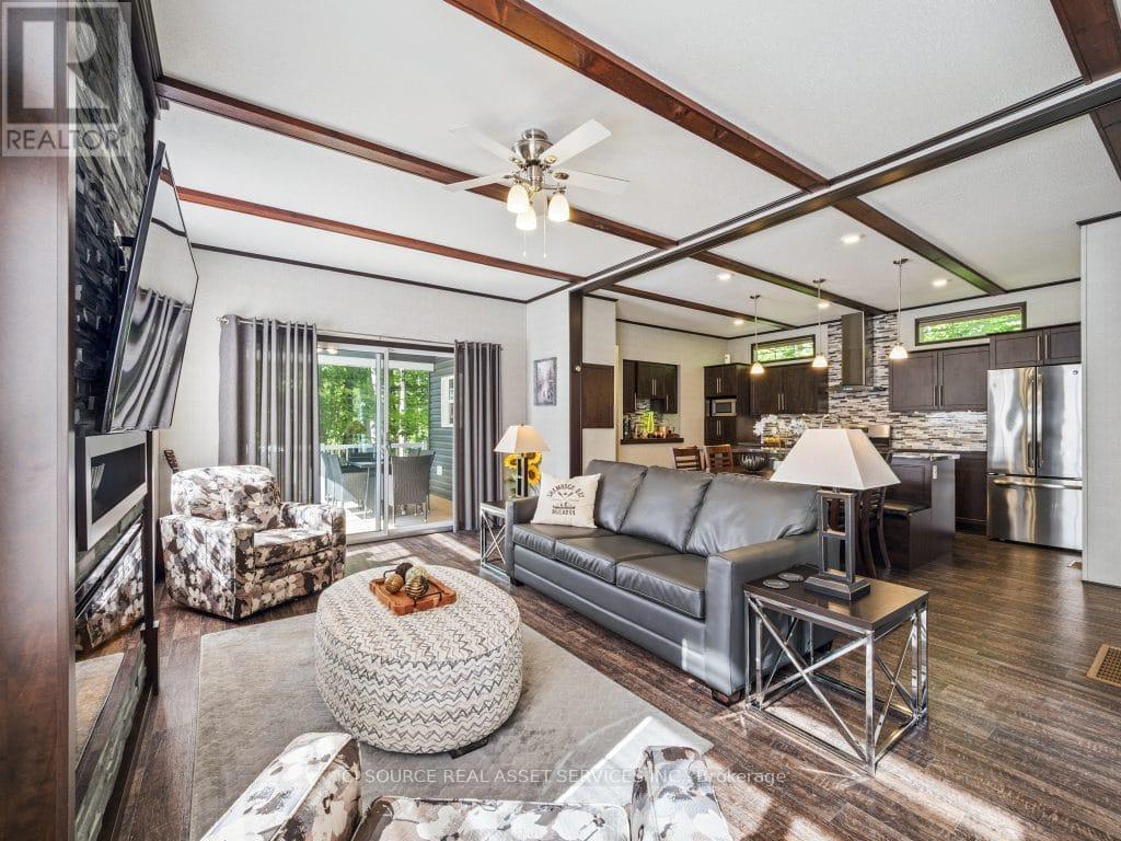 192 - 1082 Shamrock Marina Road, Gravenhurst, Ontario  P0E 1N0 - Photo 6 - X12593460