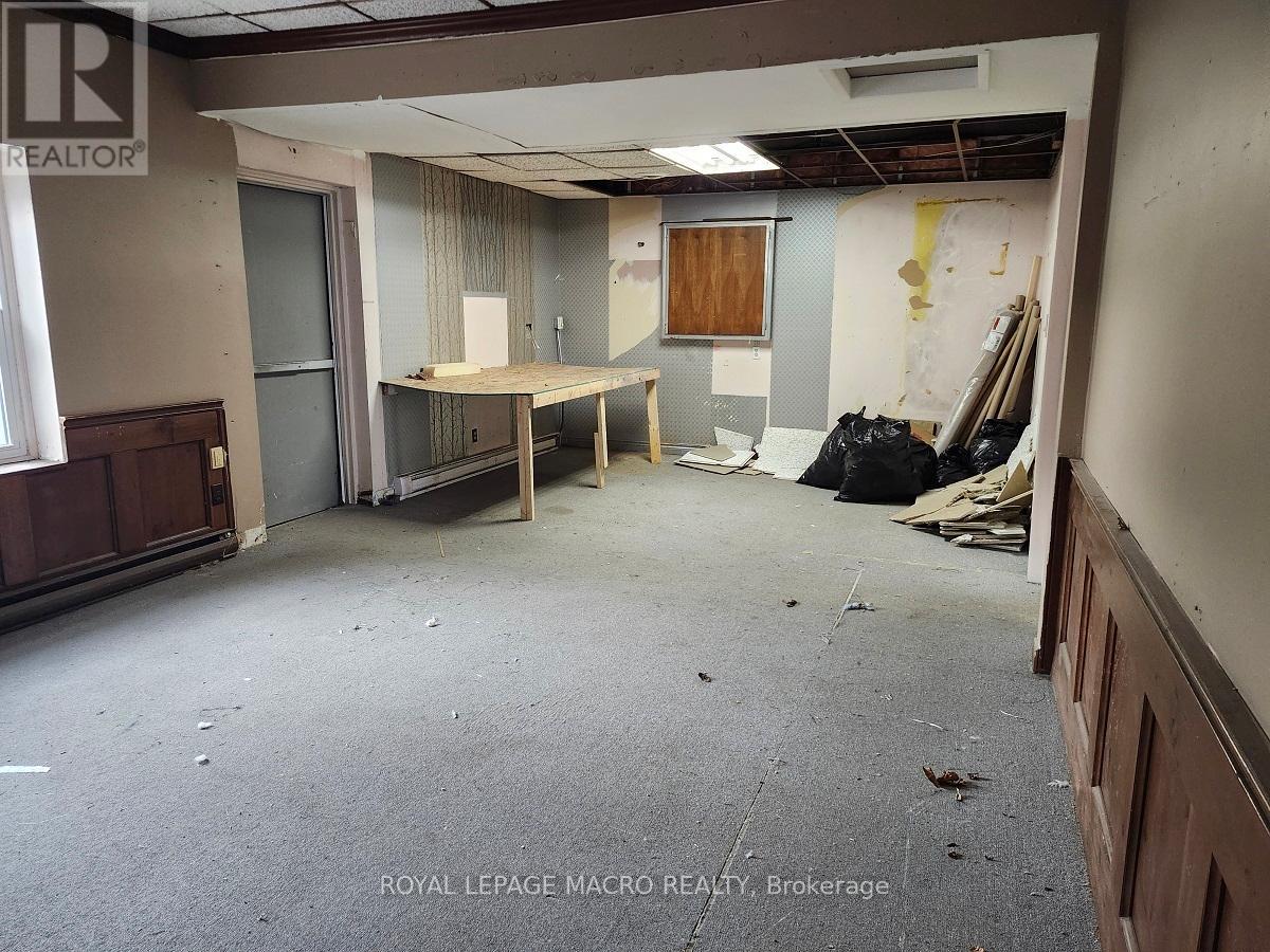 1 Hiscott Street, St. Catharines, Ontario  L2R 1E1 - Photo 11 - X12593478