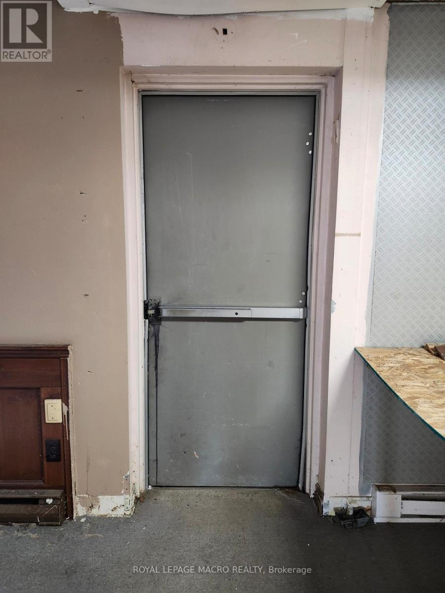 1 Hiscott Street, St. Catharines, Ontario  L2R 1E1 - Photo 12 - X12593478