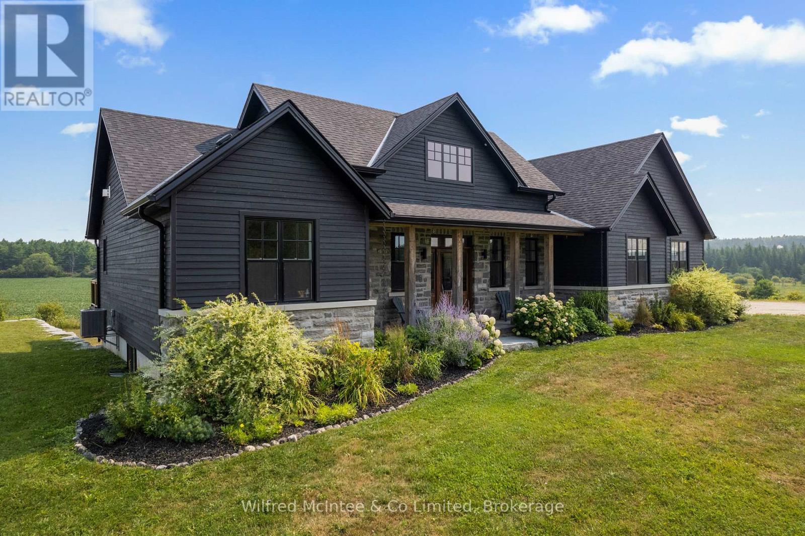 574461 Sideroad 40, West Grey, Ontario N0C 1H0 - Photo 11 - X12593594