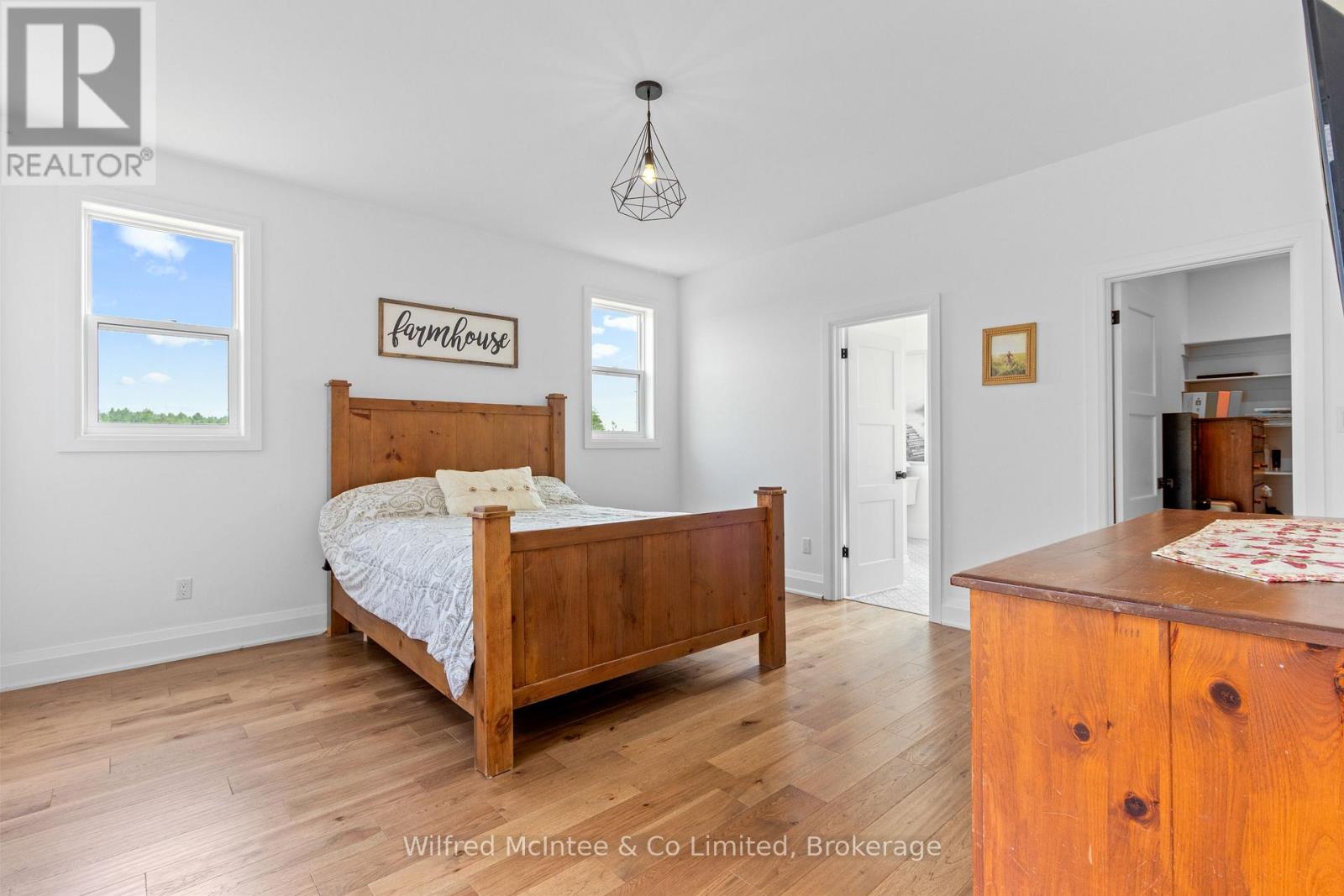 574461 Sideroad 40, West Grey, Ontario N0C 1H0 - Photo 19 - X12593594