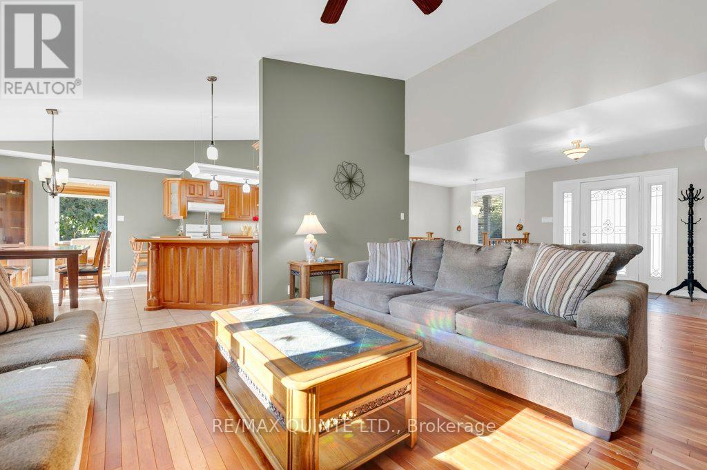 16845 Telephone Road, Quinte West, Ontario  K8V 5P4 - Photo 8 - X12593592