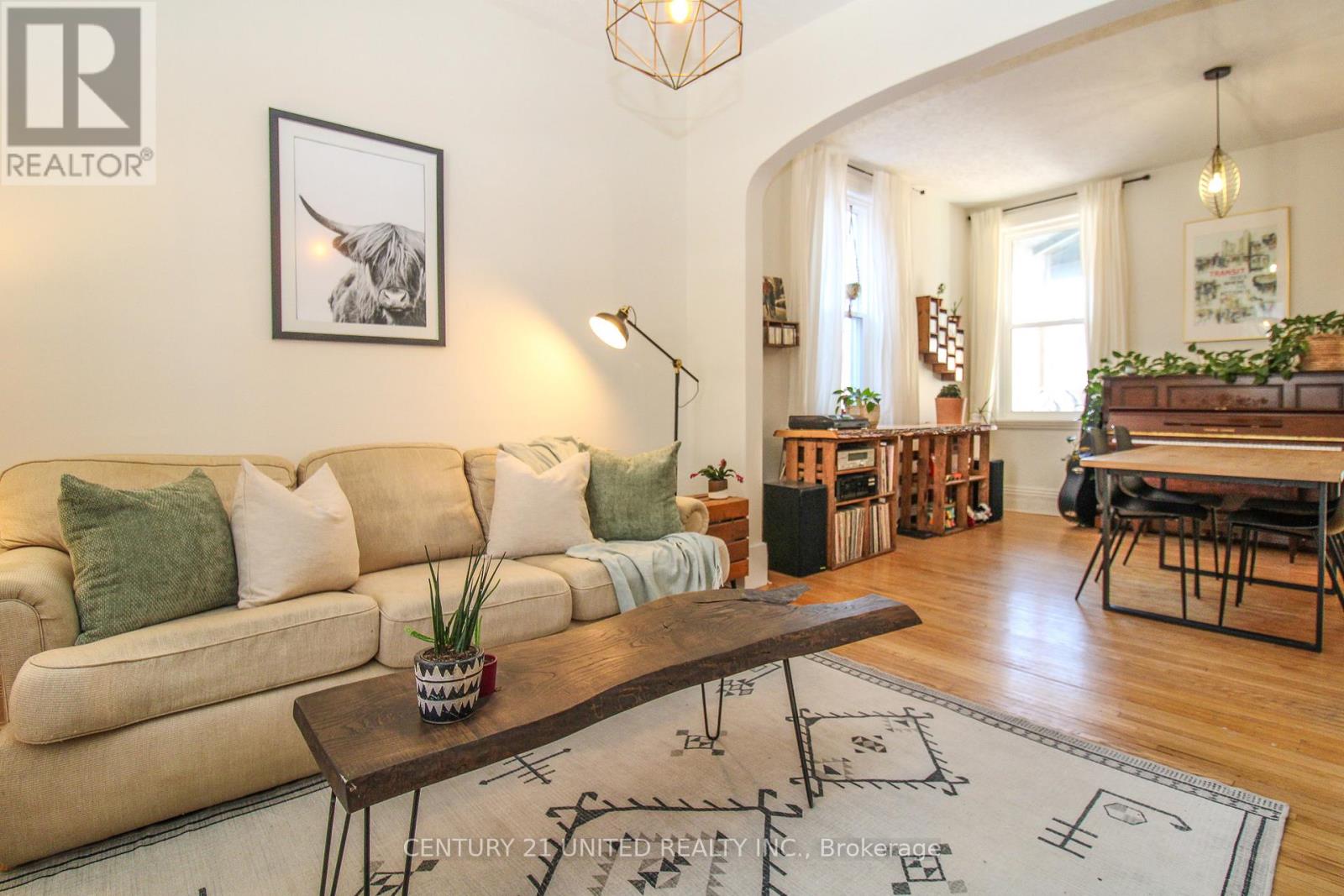 183 Rubidge Street, Peterborough (Town Ward 3), Ontario  K9J 3N6 - Photo 11 - X12593600