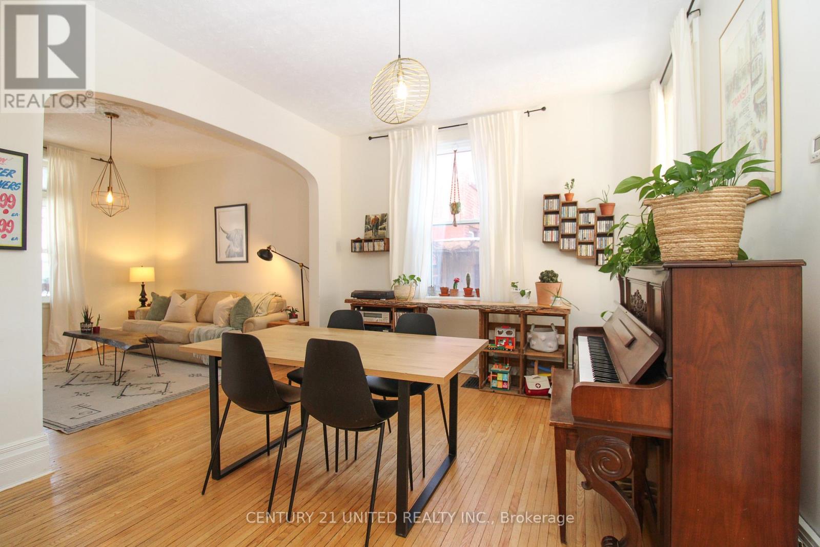 183 Rubidge Street, Peterborough (Town Ward 3), Ontario  K9J 3N6 - Photo 13 - X12593600