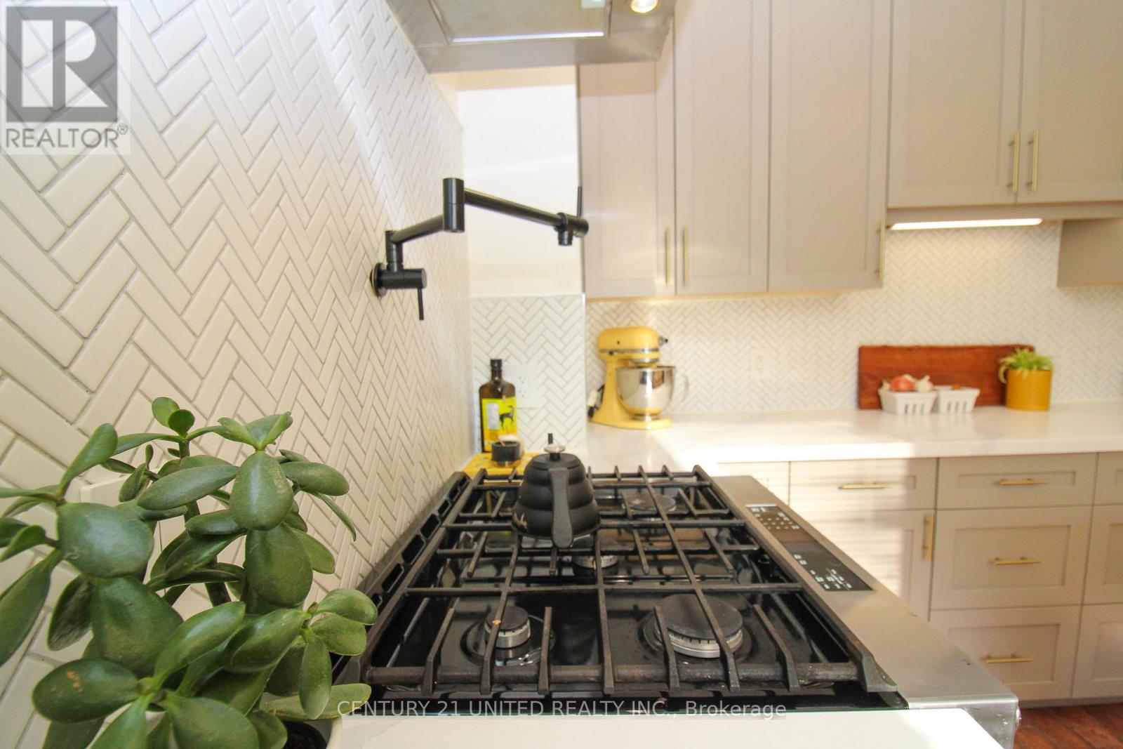 183 Rubidge Street, Peterborough (Town Ward 3), Ontario  K9J 3N6 - Photo 17 - X12593600