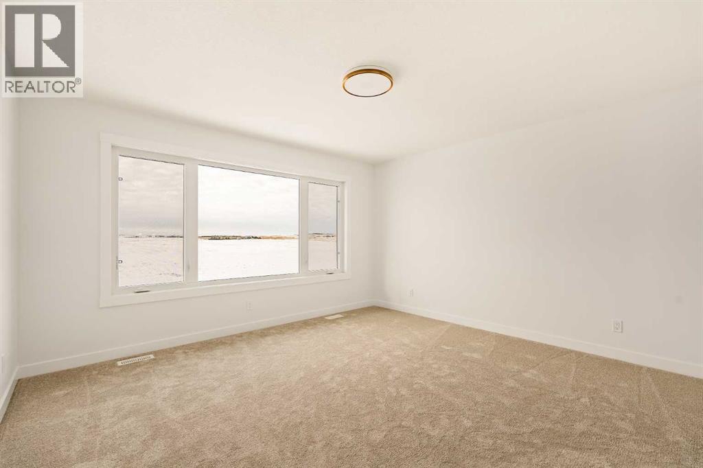 529 Lucas Way Nw, Calgary, Alberta  T3P 2E7 - Photo 30 - A2268760