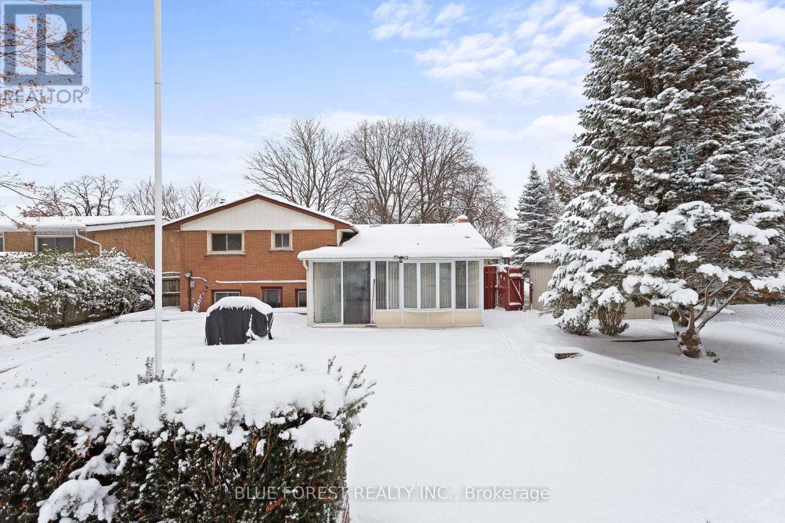 115 Honeysuckle Crescent, London East, Ontario  N5Y 4P5 - Photo 34 - X12593568